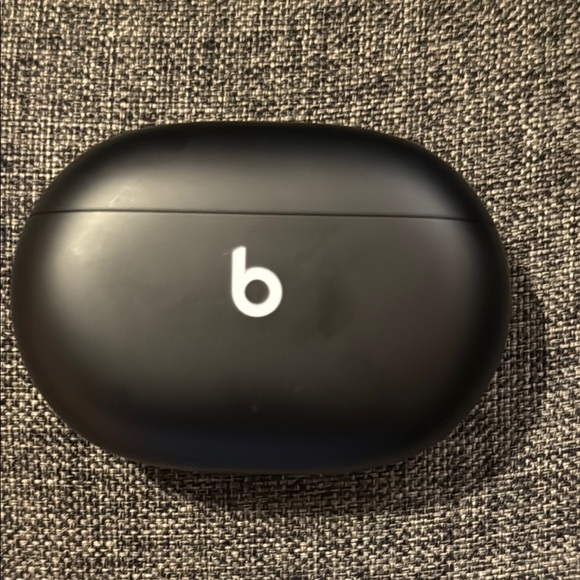 BeatsStudio Buds – True Wireless Noise Cancelling Earphones – Black new